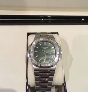 Patek Philippe Nautilus 5711/1300A-001 Stainless steel Green