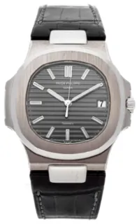 Patek Philippe Nautilus 5711G-001 White gold Gray