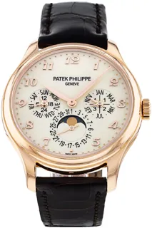 Patek Philippe Perpetual Calendar 5327R-001 Rose gold White