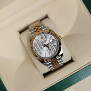 Rolex Datejust 126331-0018 Rose gold and Stainless steel Silver