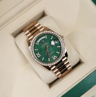 Rolex Day-Date 128345RBR-0068 Everose gold Green