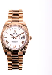 Rolex Day-Date 40 228235-0032 Everose gold White