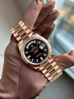 Rolex Day-Date 228235-0045 Rose gold Black