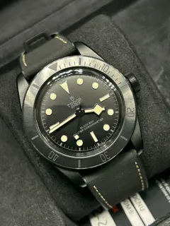 Tudor Black Bay M79210CNU-0001 Black ceramic Black