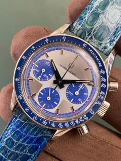 Universal Genève Compax 885'107 | Stainless steel