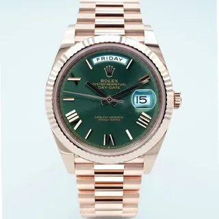 Rolex Day-Date 40 228235-0025 Everose gold Green