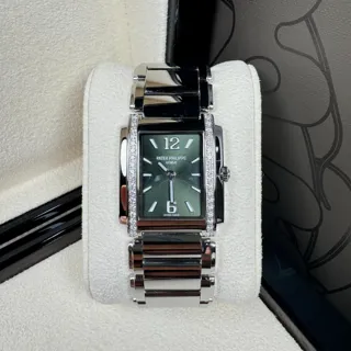 Patek Philippe Twenty~4 4910/1200A-011 Stainless steel Green