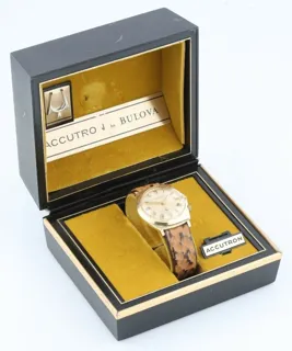 Bulova Accutron AV-1450 Yellow gold Champagne