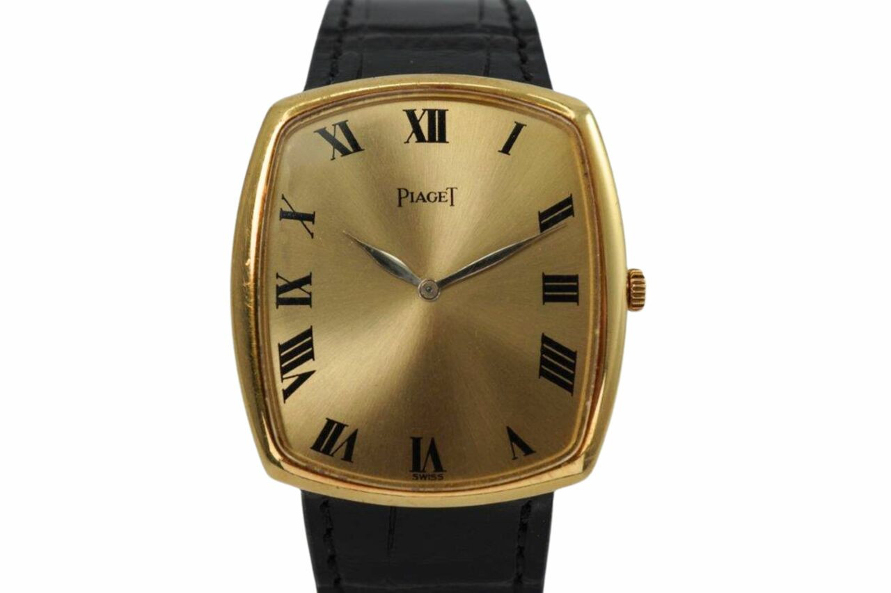 Piaget Cushion 9741 18k yellow gold Champagne 1970 United Piaget Cushion 9741 18k yellow gold Champagne 1970 United