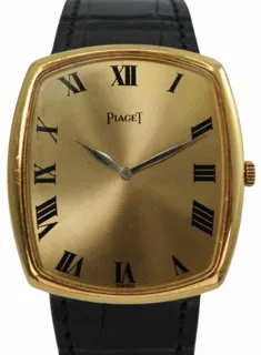 Piaget Cushion 9741 18k yellow gold Champagne