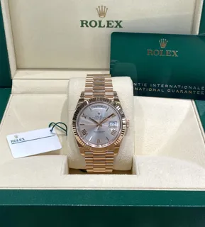 Rolex Day-Date 40 228235 Everose gold Gray