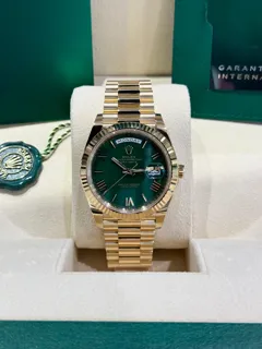 Rolex Day-Date 40 228238 18k yellow gold Green