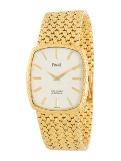 Piaget 9741 D2 18k yellow gold White