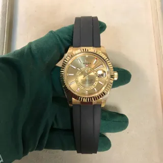 Rolex Sky-Dweller 336238-0001 Yellow gold Champagne