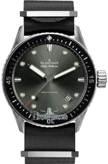 Blancpain Fifty Fathoms 5000-1110-NABA Stainless steel Grey