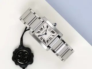 Cartier Tank Franu00e7aise Medium 2465 / W51011Q3 Stainless steel White