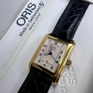 Oris Rectangular 56174744581 24.8mm Yellow gold Champagne