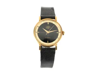 Universal Genève Polerouter 10234 3 Yellow gold Black