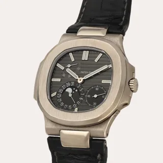 Patek Philippe Nautilus 5712g 18k white gold Gray