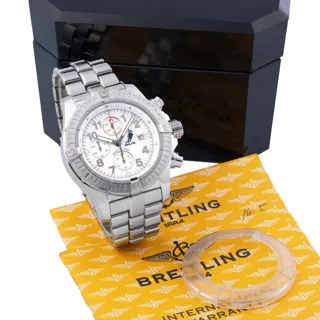 Breitling Avenger A13370 Stainless steel White