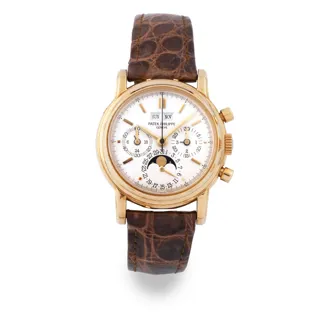 Patek Philippe Perpetual Calendar Chronograph 3970 18k yellow gold White