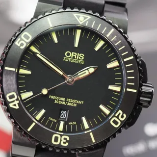 Oris Aquis 01 733 7653 4722-07 4 26 34BEB Ceramic and Stainless steel Black