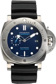 Panerai Submersible PAM 00692 Stainless steel Blue