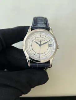 Patek Philippe Calatrava 5296G-001 White gold Silver