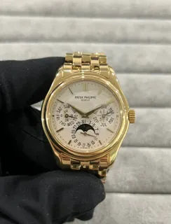 Patek Philippe Perpetual Calendar 5136/1J-001 Yellow gold Silver