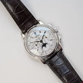 Patek Philippe Perpetual Calendar Chronograph 5970G-001 White gold Silver