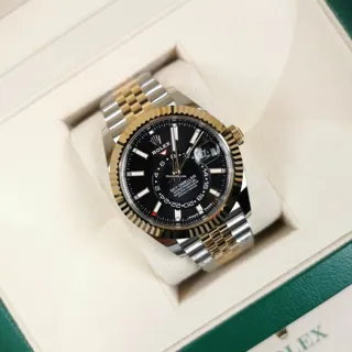 Rolex Sky-Dweller 336933-0004 Yellow gold and Oystersteel Black