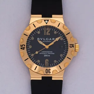 Bulgari Diagono Scuba SD 38 G 18k yellow gold Black