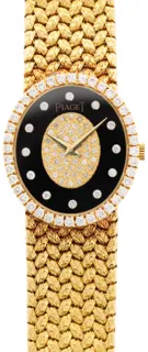 Piaget Vintage 9826 D2 24mm Yellow gold Black