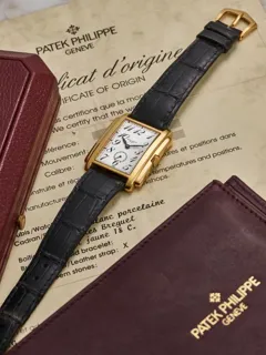 Patek Philippe Gondolo 5024J 18k yellow gold White