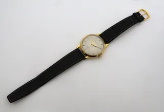 Jaeger-LeCoultre 18k yellow gold White