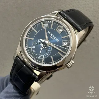 Patek Philippe Annual Calendar 5205G-013 White gold Blue