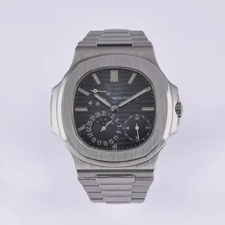 Patek Philippe Nautilus Moonphase 5712/1A-001 40mm Stainless steel Blue