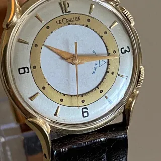 Jaeger-LeCoultre Memovox 32mm Yellow gold Champagne