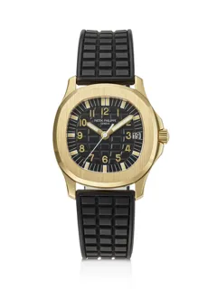 Patek Philippe Aquanaut 5066 Yellow gold Black