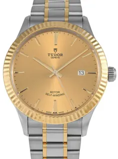 Tudor Style M12713-0001 41mm Stainless steel Golden