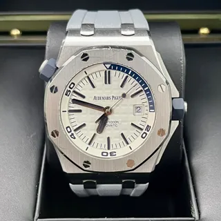 Audemars Piguet Royal Oak Offshore Diver 15710ST.OO.A010CA.01 Stainless steel White