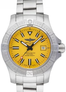 Breitling Avenger A17319101I1A1 Stainless steel Golden