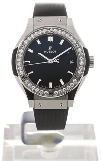 Hublot Classic Fusion Quartz 581.NX.1171.RX.1104 Titanium Black