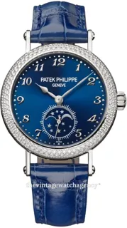 Patek Philippe Moonphase 7121/200G-001 33mm White gold Blue