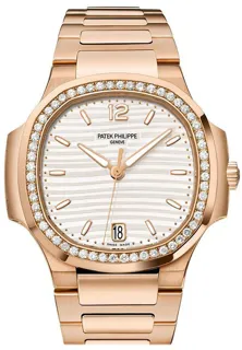 Patek Philippe Nautilus 7118/1200R-001 Rose gold