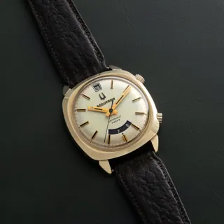 Bulova Accutron Yellow gold Champagne