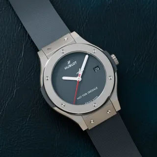 Hublot Classic 565.NX.8070.RX.HDK23 38mm Titanium Gray