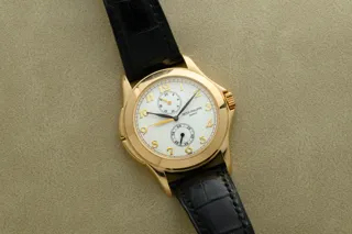 Patek Philippe Calatrava 5134J-001 Yellow gold silver$opalin