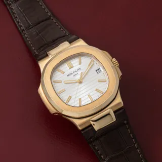 Patek Philippe Nautilus 5711J-001 Yellow gold Silver