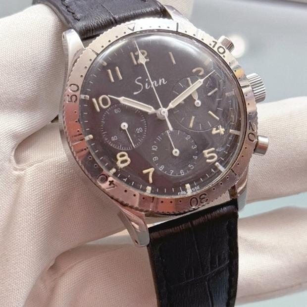 Sinn TYPE XX Stainless steel Black | Dealer | EveryWatch